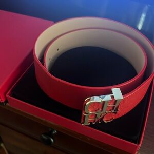 CH women belt